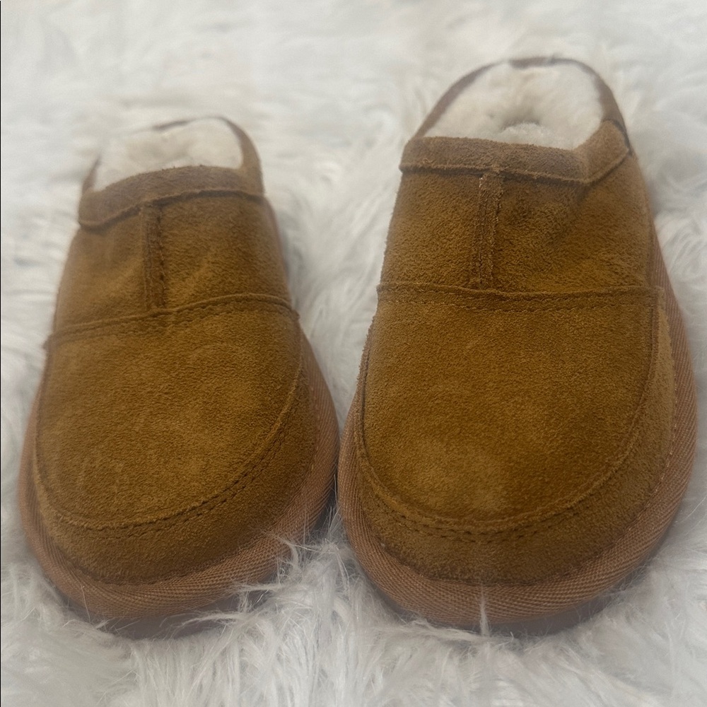 Koolaburra by UGG Tan Suede kids Slippers